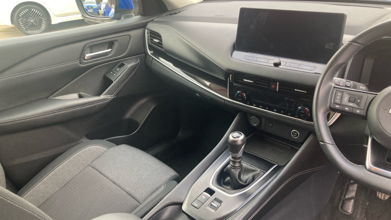 Nissan Qashqai 1.3 DiG-T MH N-Connecta 5dr Petrol Hatchback